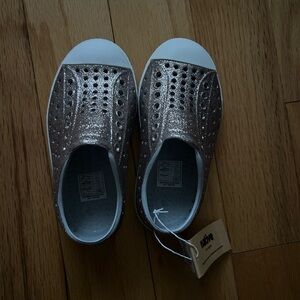 Native Kids Glittery Silver Sneakers